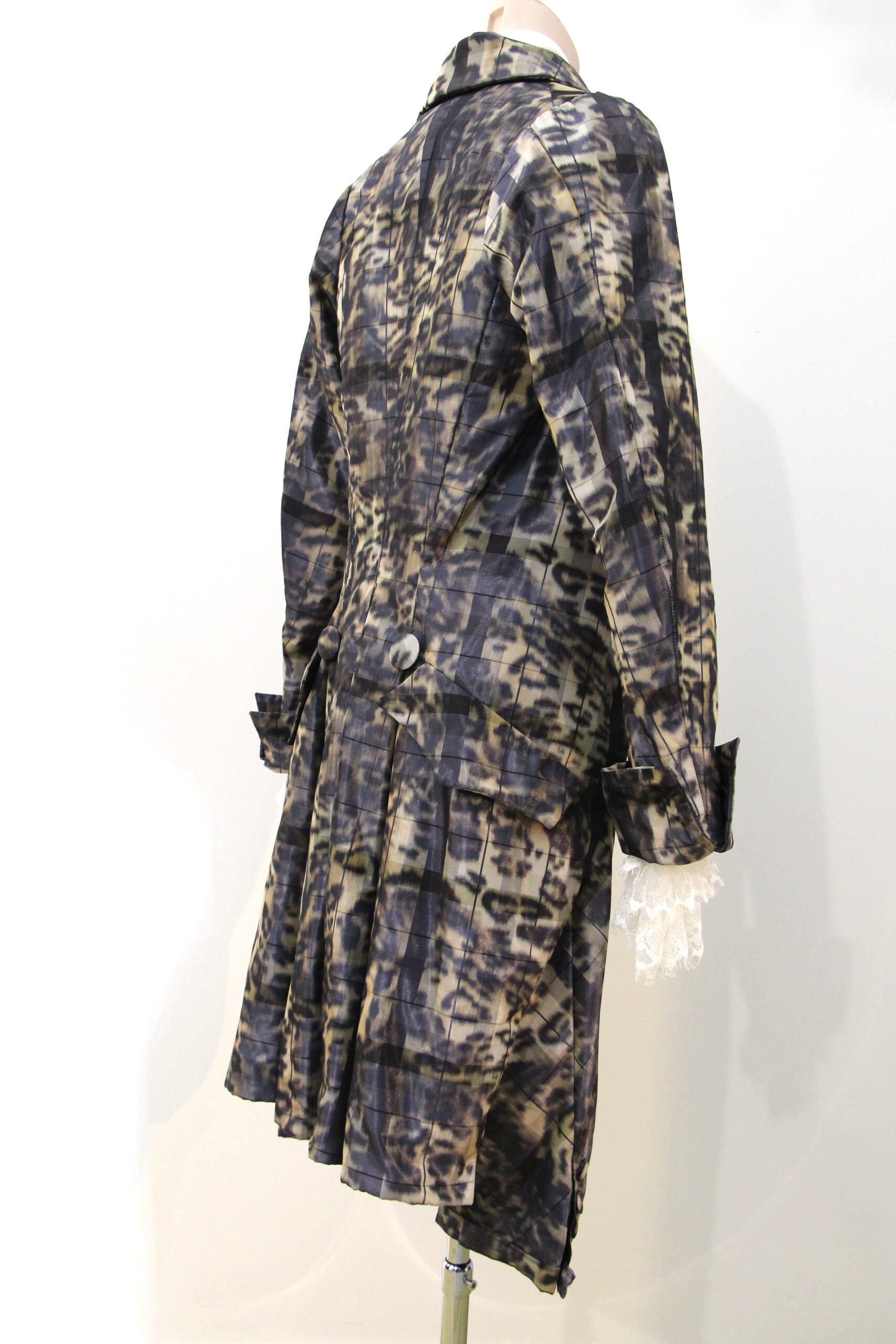 Création sur mesure d'un habit d'homme 18ème.