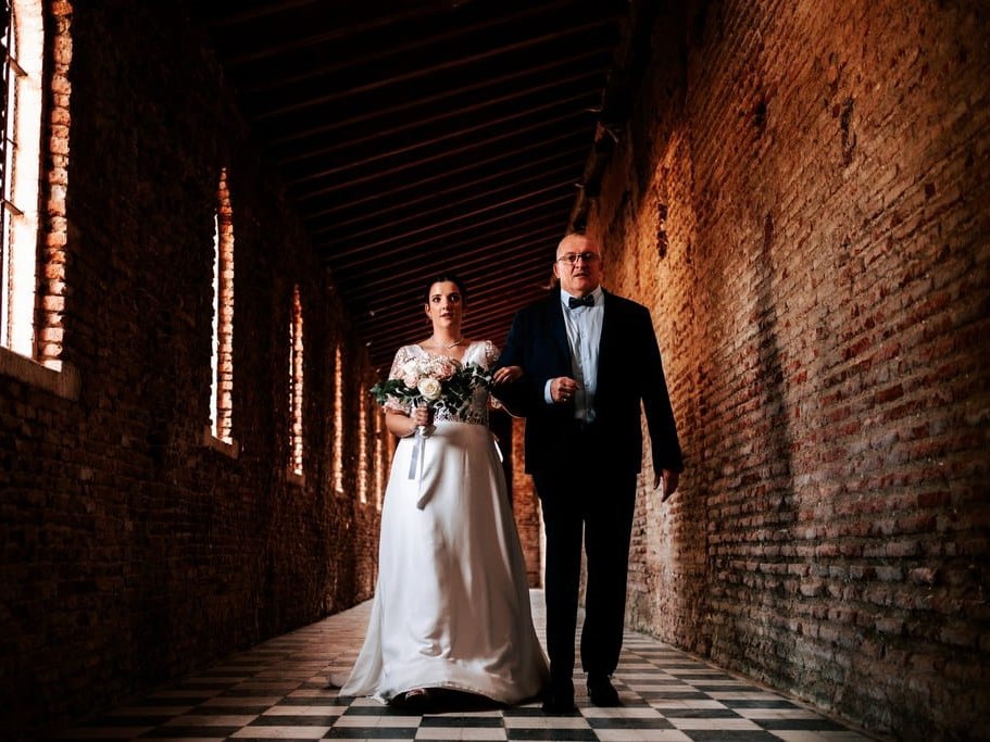 Robe de Mariée en soie et broderie.