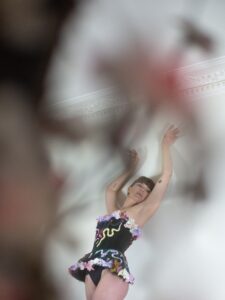 Corset sur mesure en velours et broderies mains